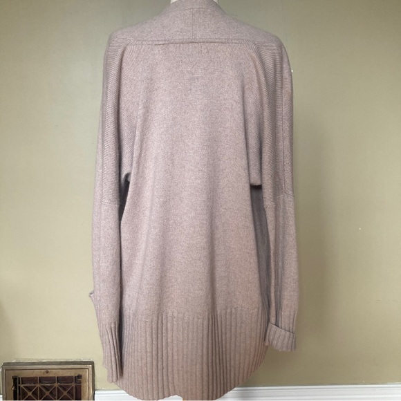 AZURE SKIES Aritzia Babaton Cardigan - Picture 7 of 10
